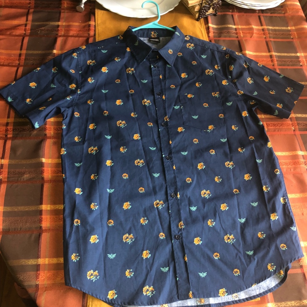 Legend of Zelda: Collard Button Up